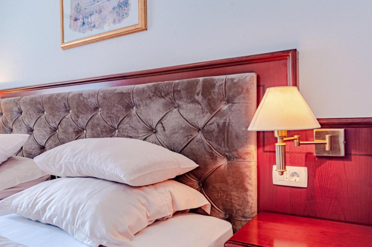 Hotel Dalmacija ヴェラ・ルカ エクステリア 写真